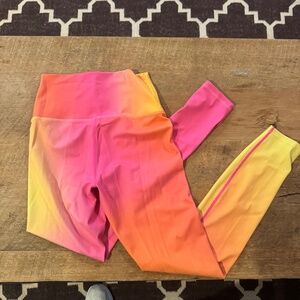 BEACH RIOT LEGGING SET!